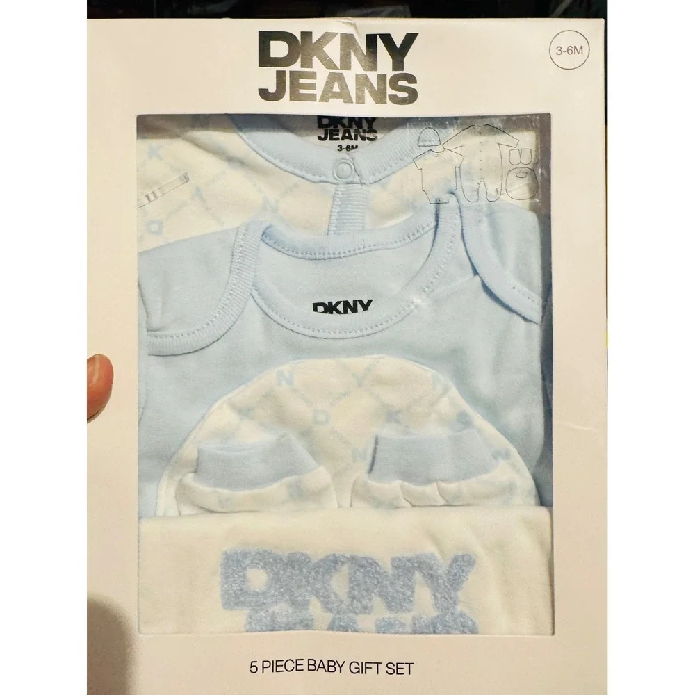 DKNY‎ Jeans Baby 5 Piece Gift Set Bodysuit Pants Hat Bib Socks Blue White 3-6M